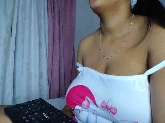 Camila-sex webcam