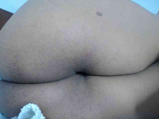 Model: Camila-sex