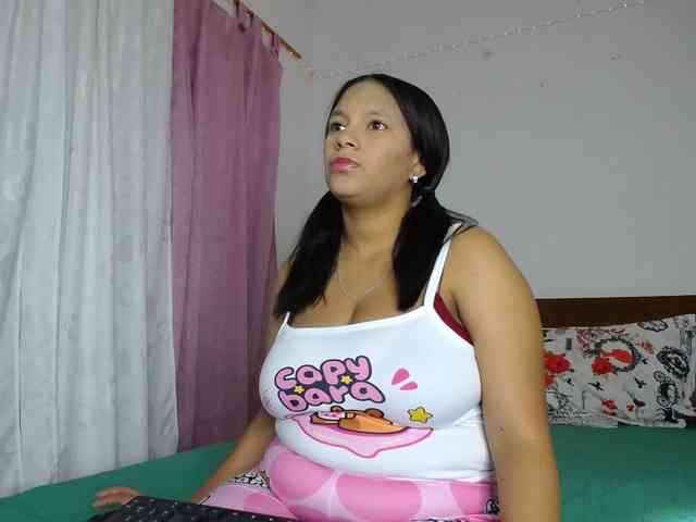 Model: Camila-sex
