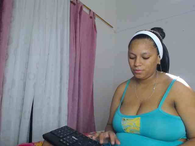 Model: Camila-sex