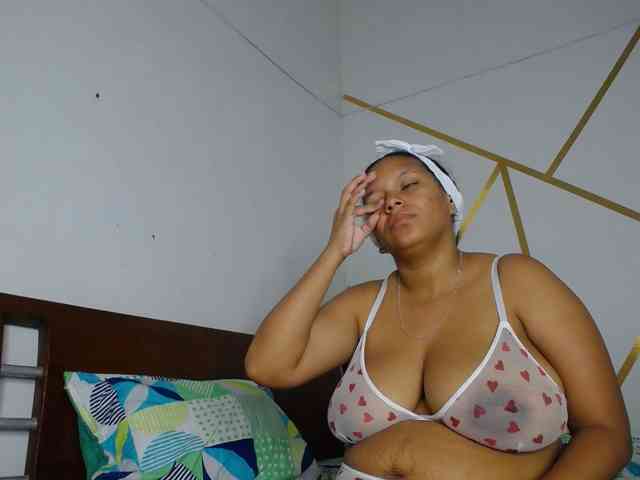 Model: Camila-sex