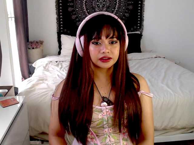 enticeyou live cam on BongaCams