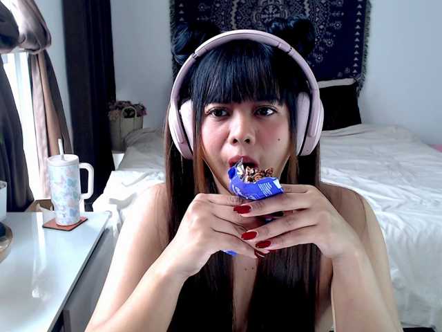 enticeyou live cam on BongaCams