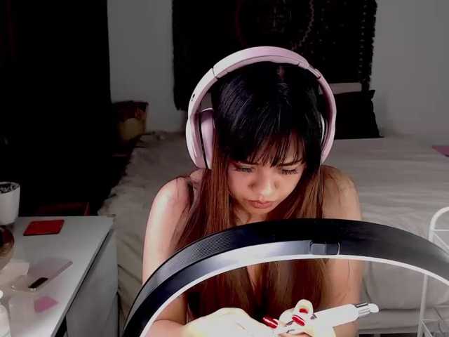 enticeyou live cam on BongaCams