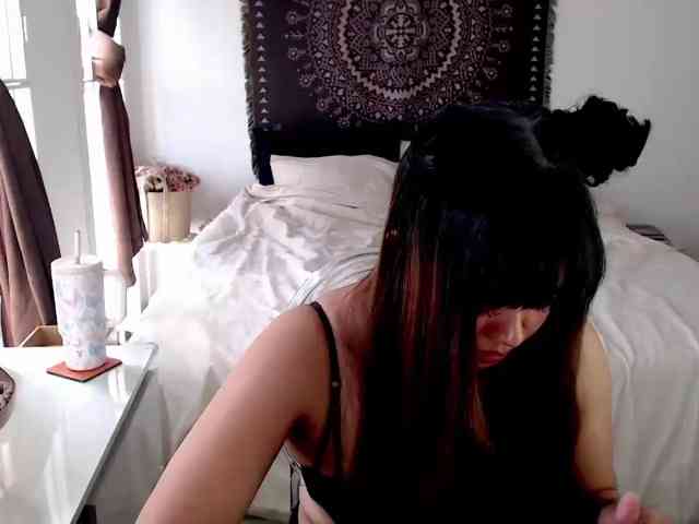 MyAsianWaifu webcam