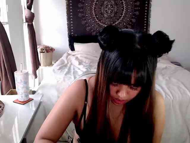 MyAsianWaifu webcam