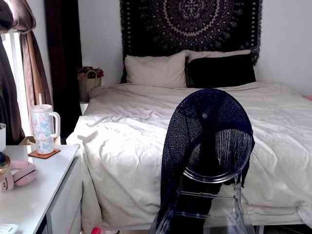 MyAsianWaifu webcam