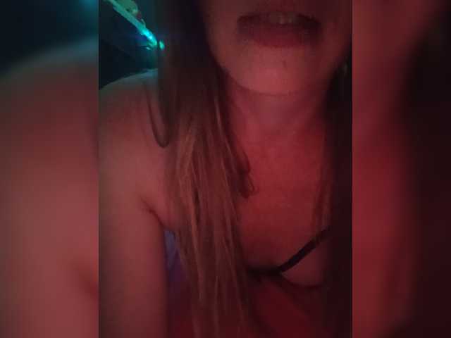 Bonnie777Clyde live cam on BongaCams