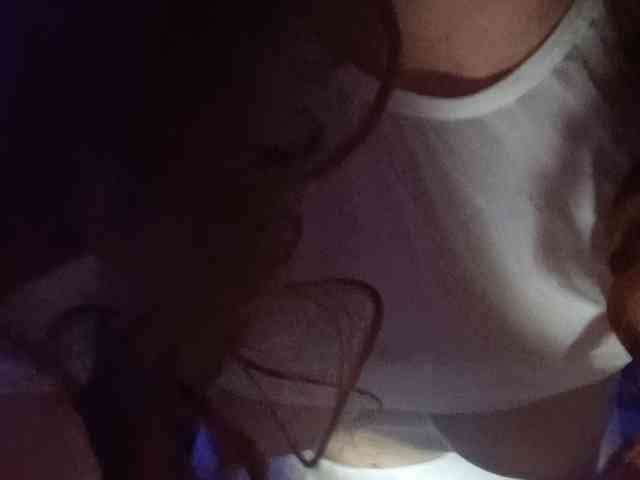 Bonnie777Clyde webcam