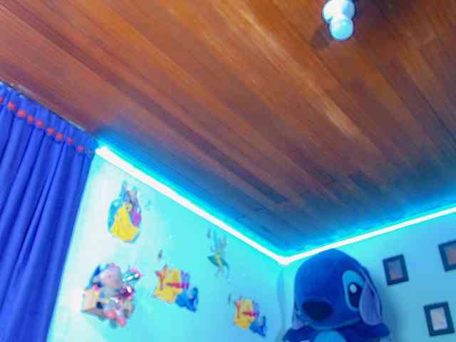 SamanthaHorny1