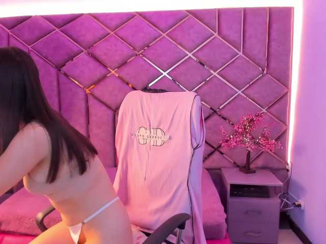 sarahsweett live cam on BongaCams