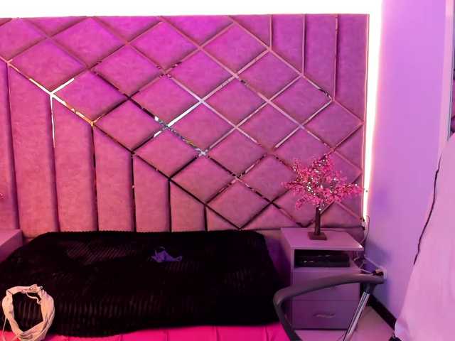 sarahsweett live cam on BongaCams