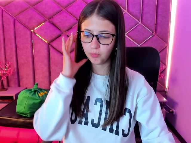sarahsweett live cam on BongaCams
