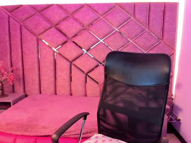sarahsweett live cam on BongaCams