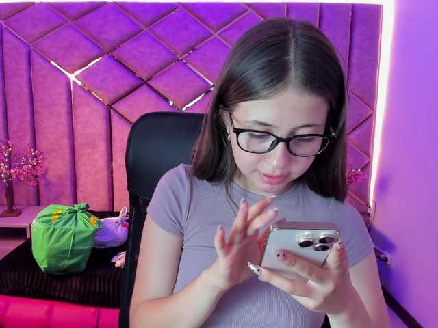 sarahsweett live cam on BongaCams