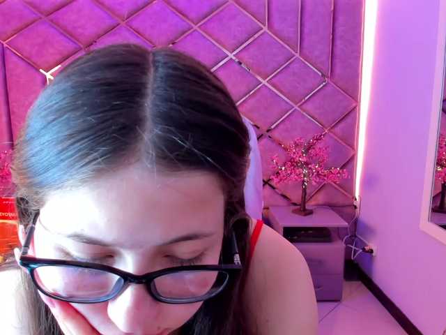 sarahsweett live cam on BongaCams