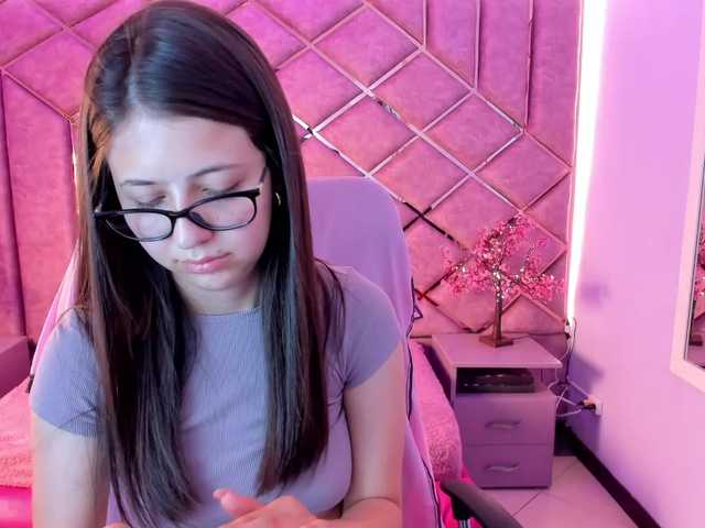 sarahsweett live cam on BongaCams