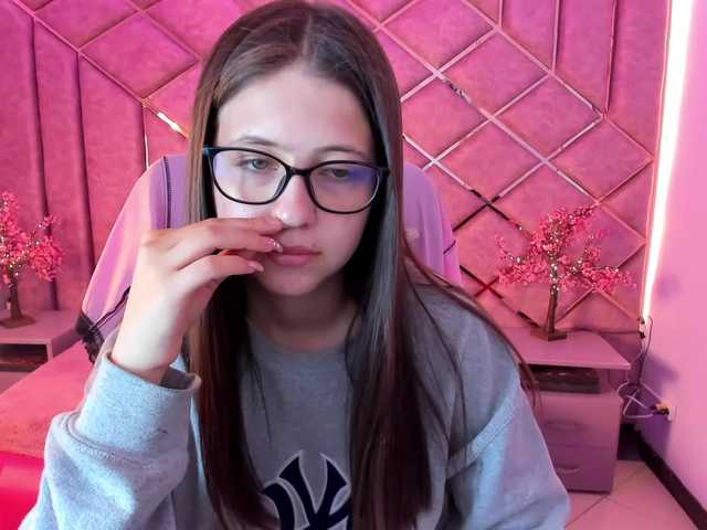 sarahsweett live cam on BongaCams