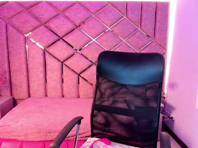 sarahsweett live cam on BongaCams