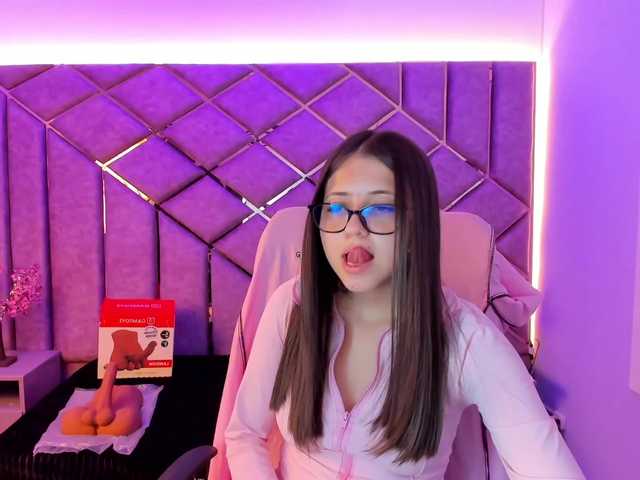 sarahsweett live cam on BongaCams