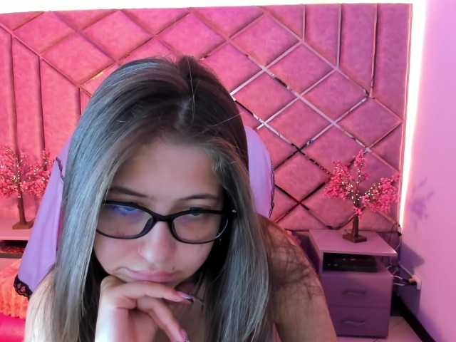 sarahsweett live cam on BongaCams