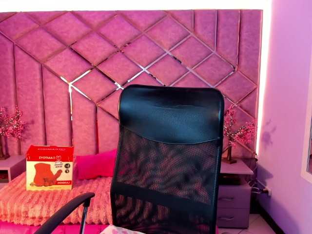 sarahsweett live cam on BongaCams