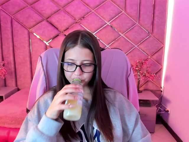 sarahsweett live cam on BongaCams