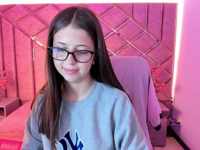 sarahsweett live cam on BongaCams