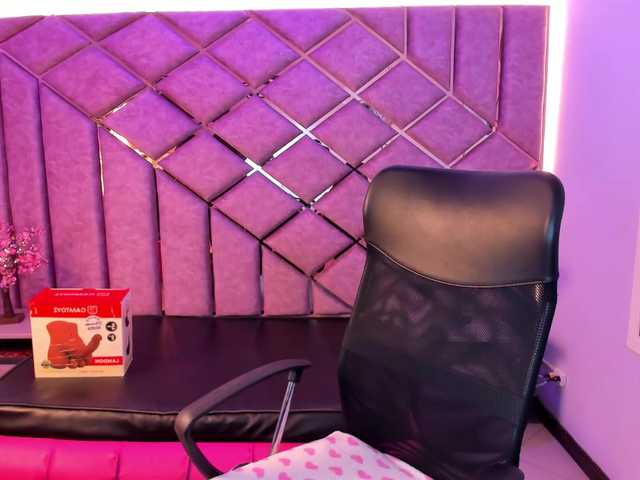 sarahsweett live cam on BongaCams