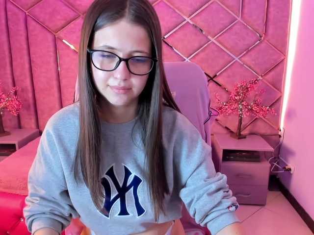 sarahsweett live cam on BongaCams