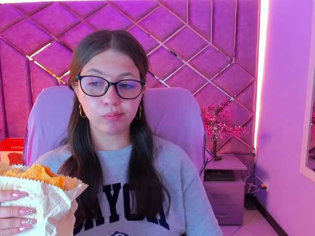 sarahsweett live cam on BongaCams