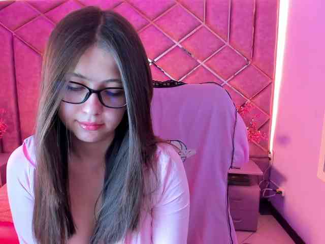 SarahSweett webcam