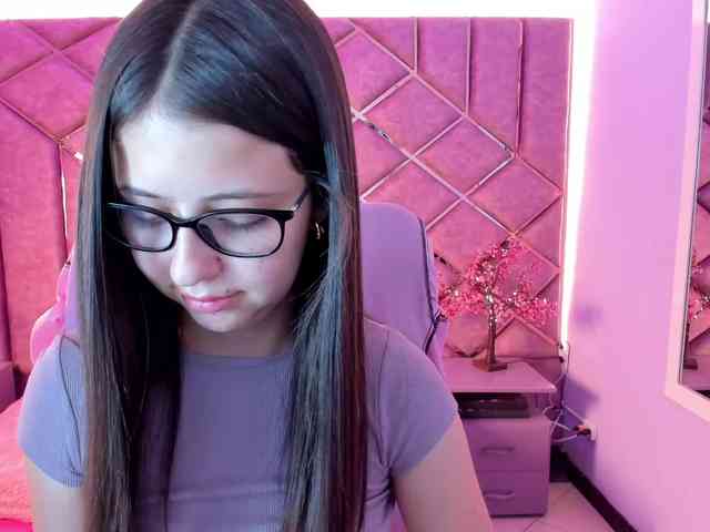 SarahSweett webcam