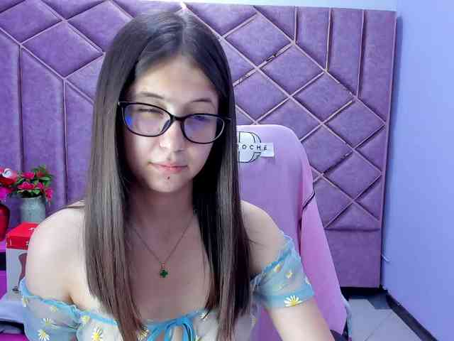 SarahSweett webcam