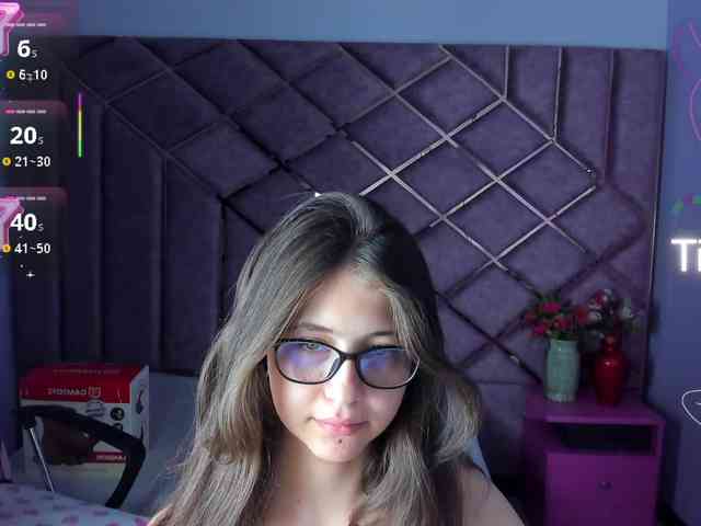 SarahSweett webcam