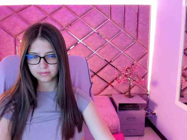 SarahSweett webcam