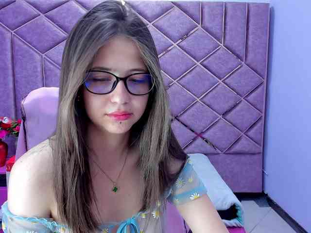 SarahSweett webcam