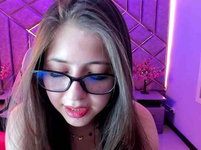 SarahSweett webcam