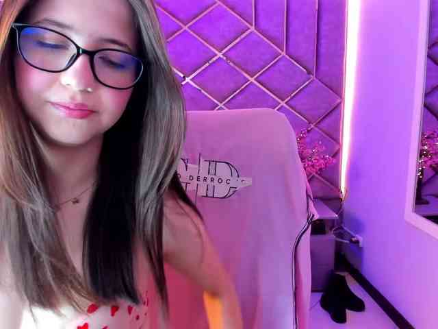 SarahSweett webcam