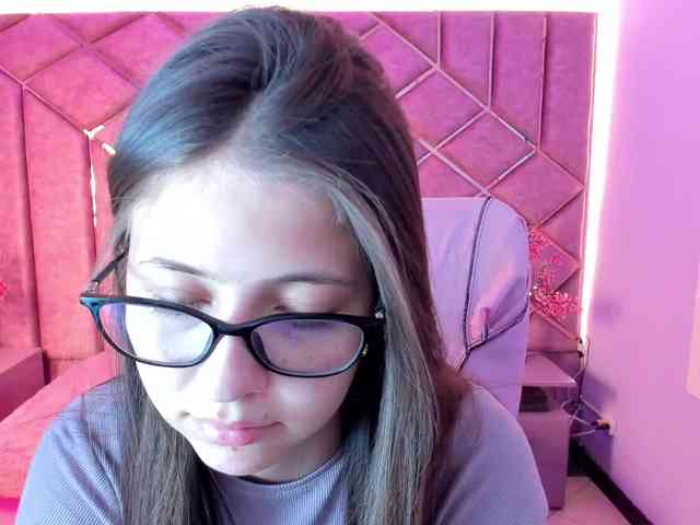 SarahSweett webcam