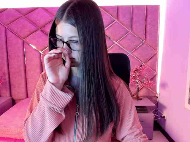 SarahSweett webcam