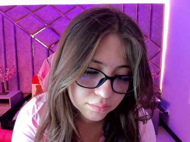 SarahSweett webcam