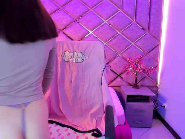 SarahSweett webcam