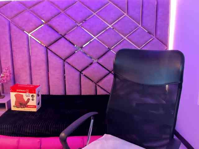 SarahSweett webcam