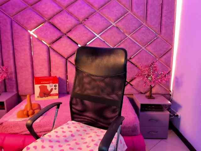 SarahSweett webcam