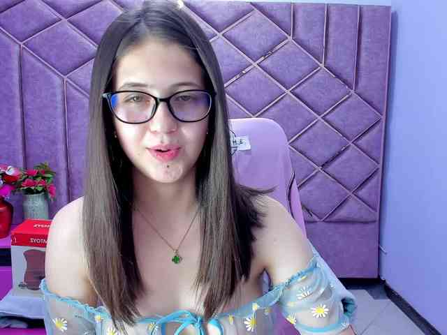 SarahSweett webcam