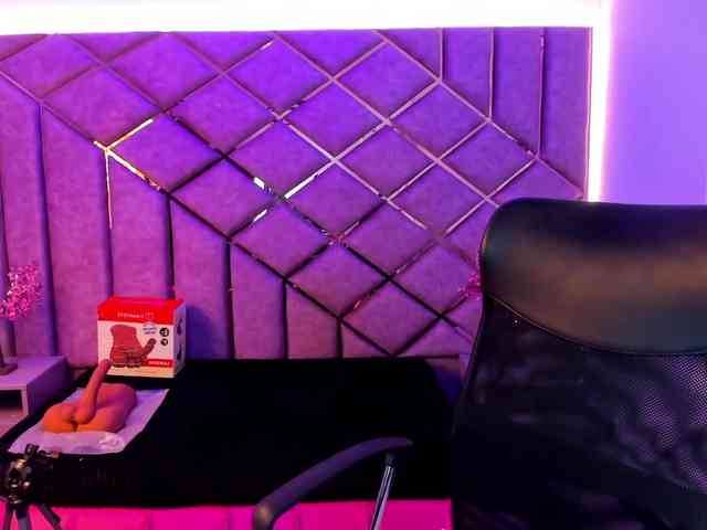 SarahSweett webcam