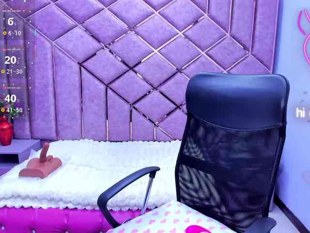 SarahSweett webcam
