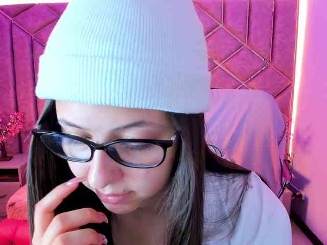 SarahSweett webcam
