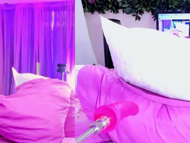 Just-minnie live cam on BongaCams